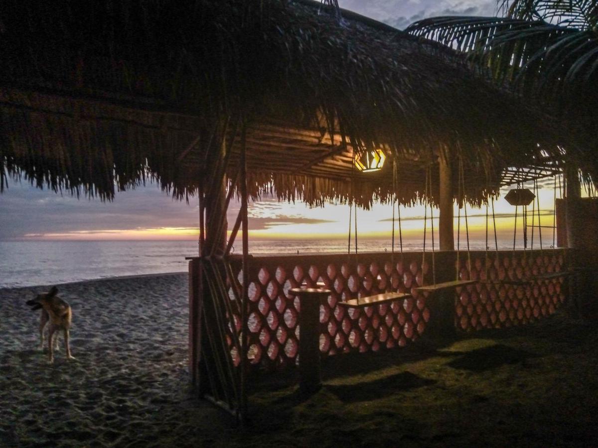 El Belga Loco Otel Las Peñitas Dış mekan fotoğraf